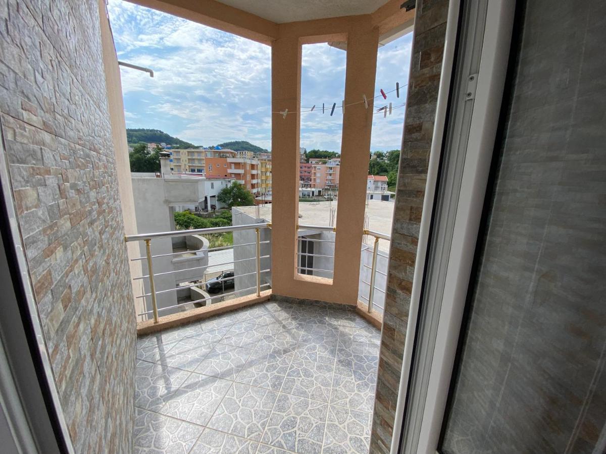 Guest House Koliqi - Hotel & Apartments Ulcinj Bagian luar foto