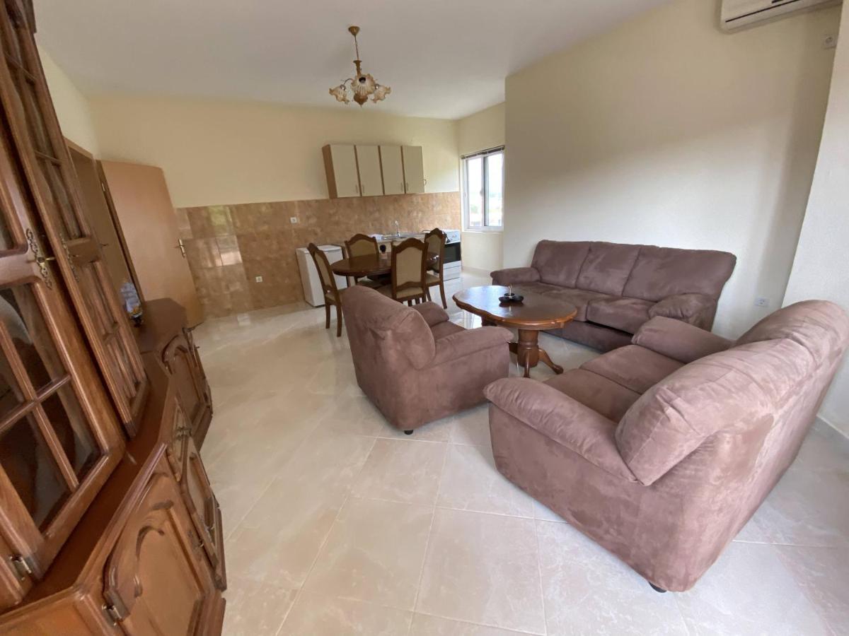 Guest House Koliqi - Hotel & Apartments Ulcinj Bagian luar foto