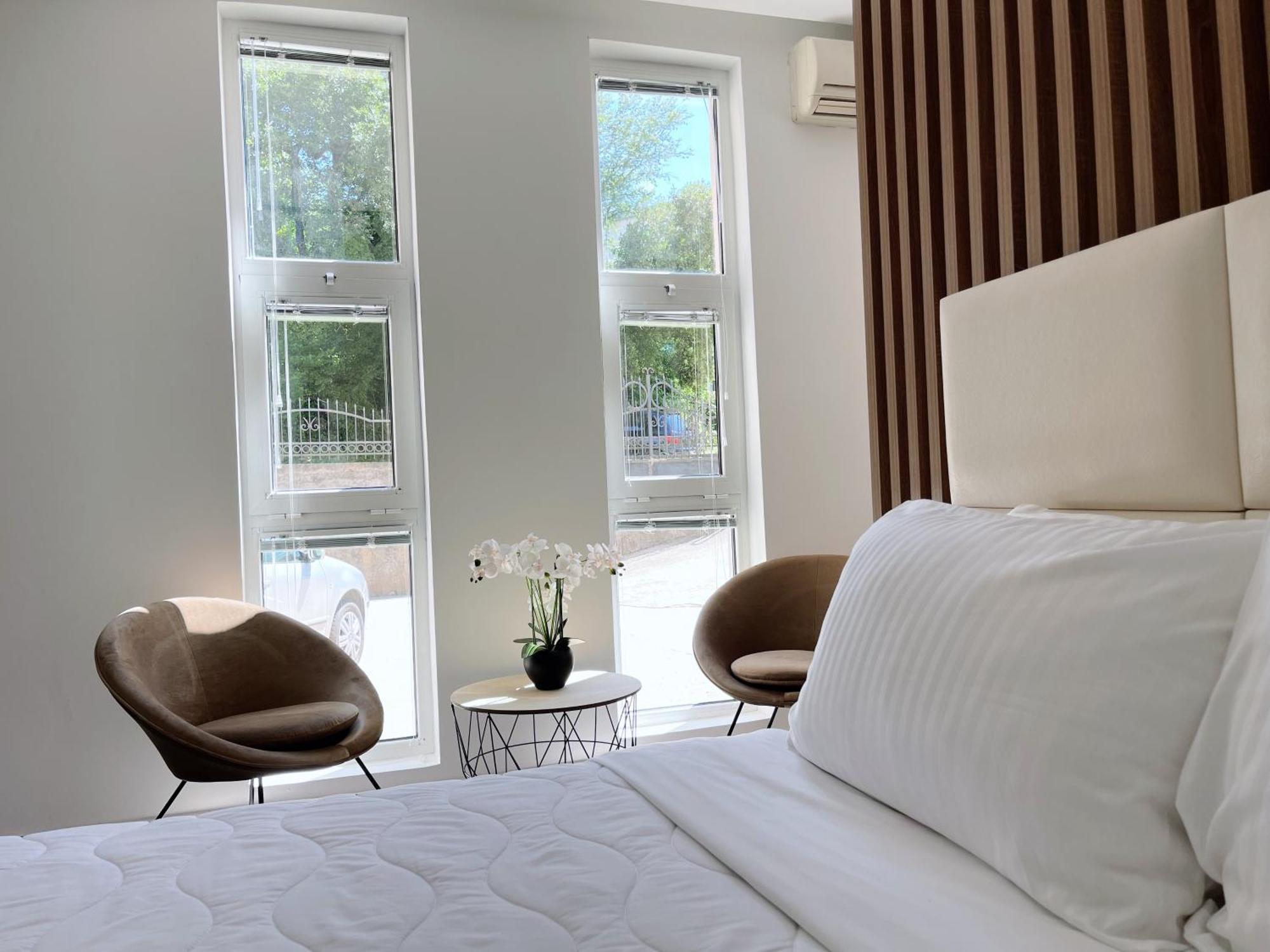 Guest House Koliqi - Hotel & Apartments Ulcinj Bagian luar foto