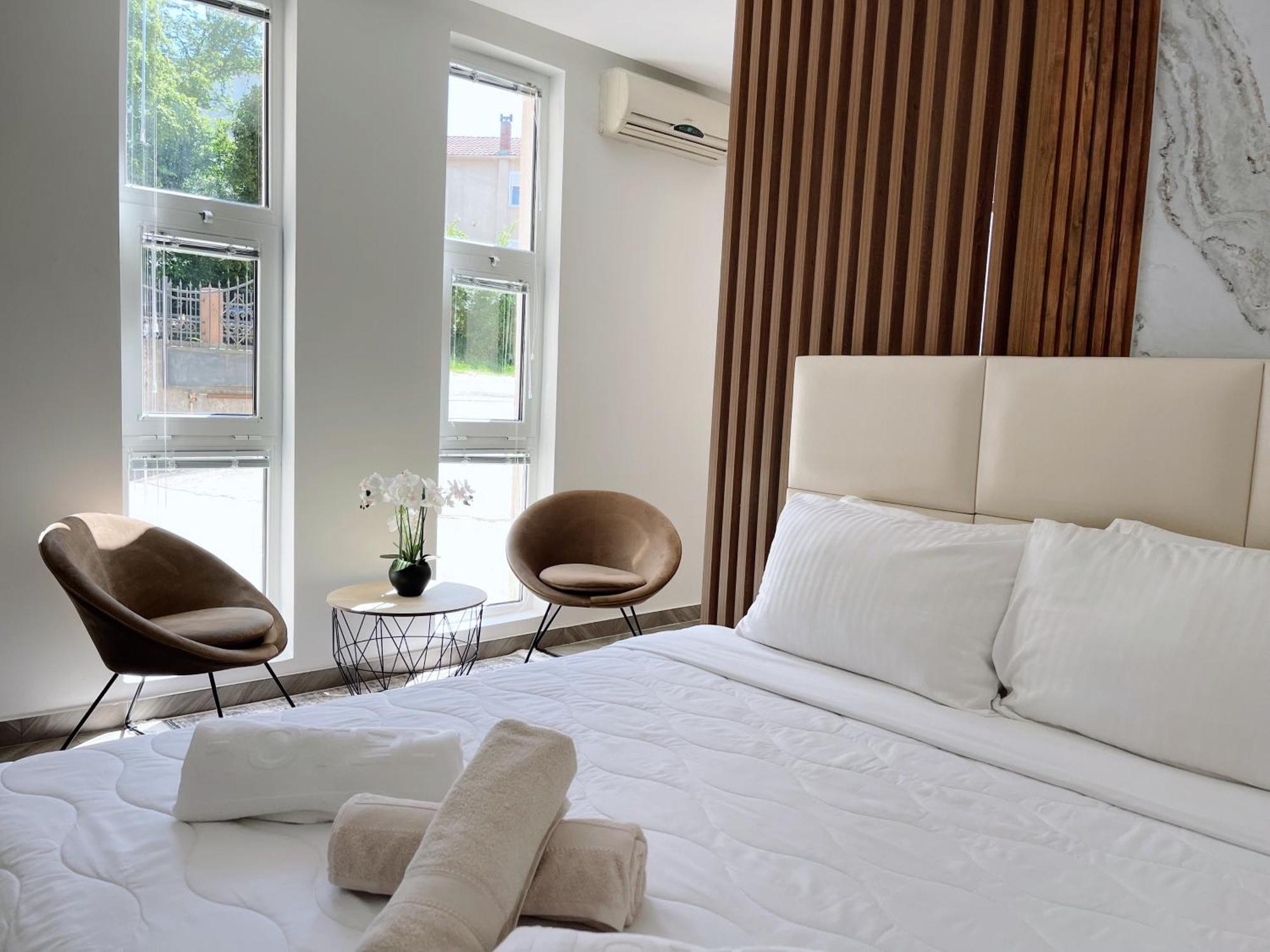 Guest House Koliqi - Hotel & Apartments Ulcinj Bagian luar foto